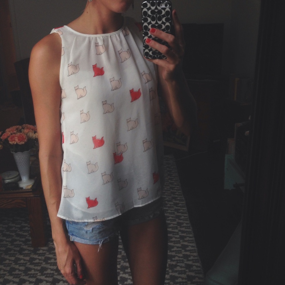 Zara cat shirt!!! Absolutely adorable! Very unique many compliments! - Picture 1 of 4